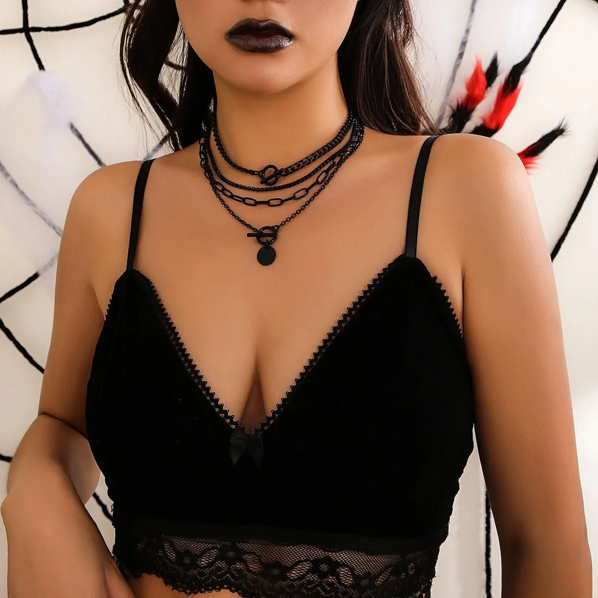 4PCS Gold Layered Necklaces for Women Trendy Retro Coin Pendant Chunky Dainty Chains Goth Aesthetic Adjustable Link Herringbone Cuban Snake Chains with Coin Pendant Ideal Birthday Jewelry Gift