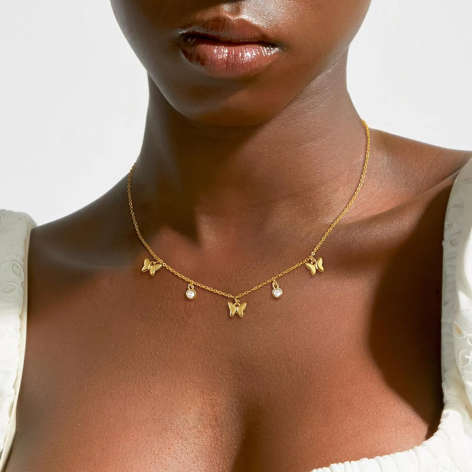 Charm Gold Necklace for Women Trendy, Dainty Gold Necklace Shell Star Butterfly Crystal Choker Necklace Chunky Gold Pendant Necklaces Womens Necklace Jewelry Gift