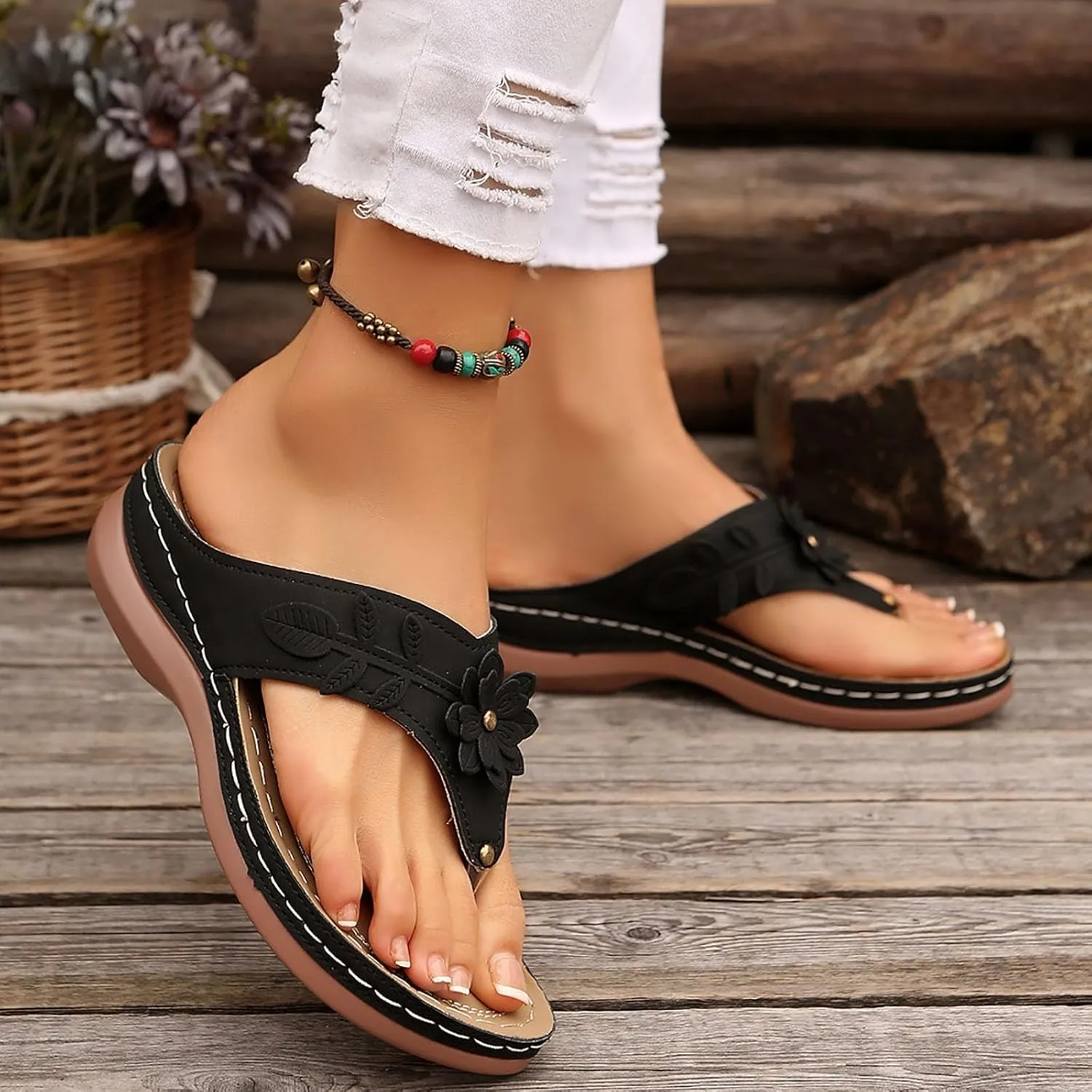 Eduavar Sandals for Women 2025 Slide Shoes Slip On Flip Flops Summer Open Toe Slippers Walking with Arch Support Beach Sandal