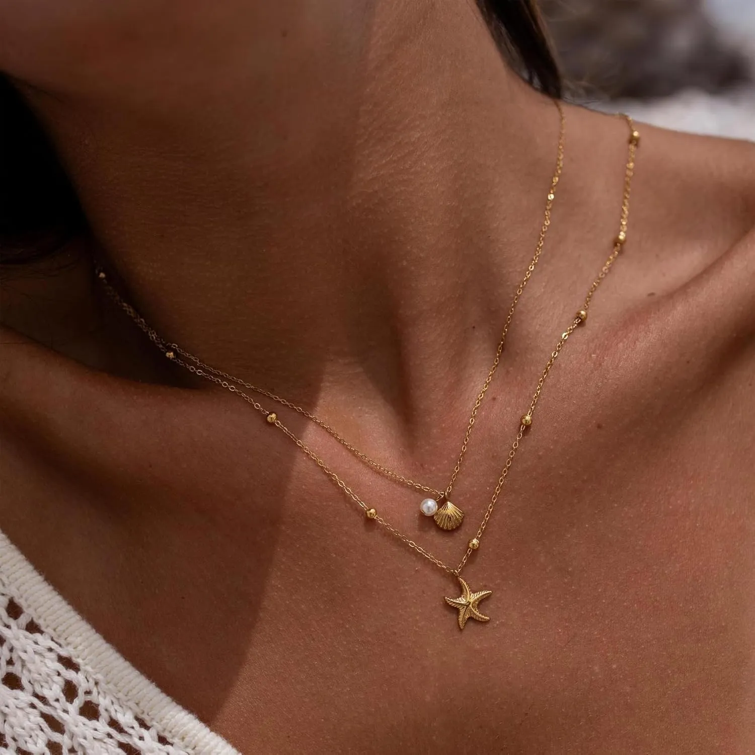Gold Starfish Necklace for Women Layered Sea Shell Beach Necklaces Starfish Pendant Beachy Ocean Necklace Statement Cowrie Seashell Summer Necklaces for Vacation Jewelry Gifts Trendy Stuff