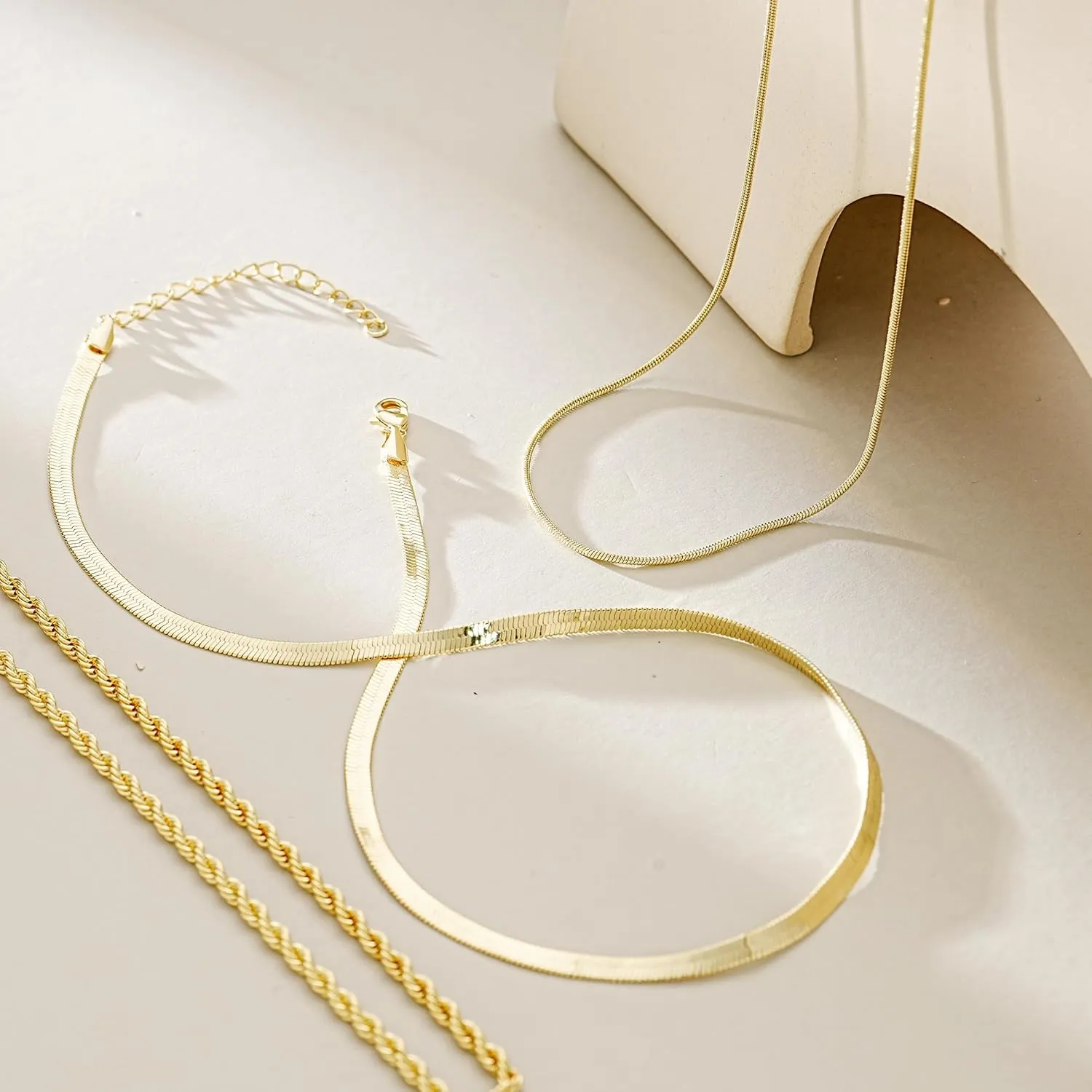 Layered Gold Necklaces for Women,14K Gold Plated Dainty Stackable Stack Choker Necklaces for Women Trendy Layering Pendant Chain Necklace Set Gold Jewelry for Women Gifts