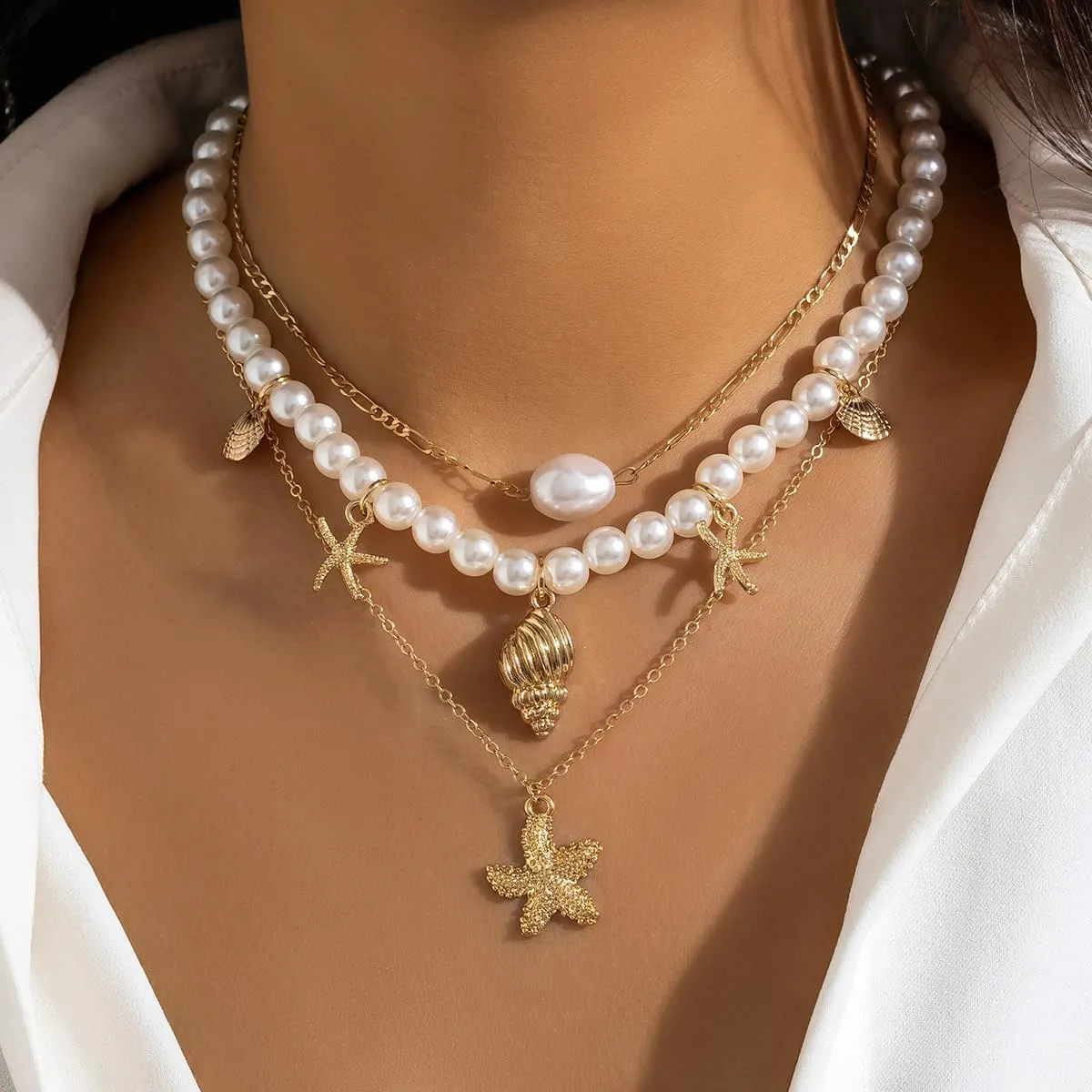 Layered Gold Seashell Necklace for Women Beach Jewelry, Shell Necklaces for Women Summer Jewelry Chunky Gold Necklaces Stack for Women Starfish Eye Pedent Figaro Chain Beach Necklace (Shell Necklaces 2)