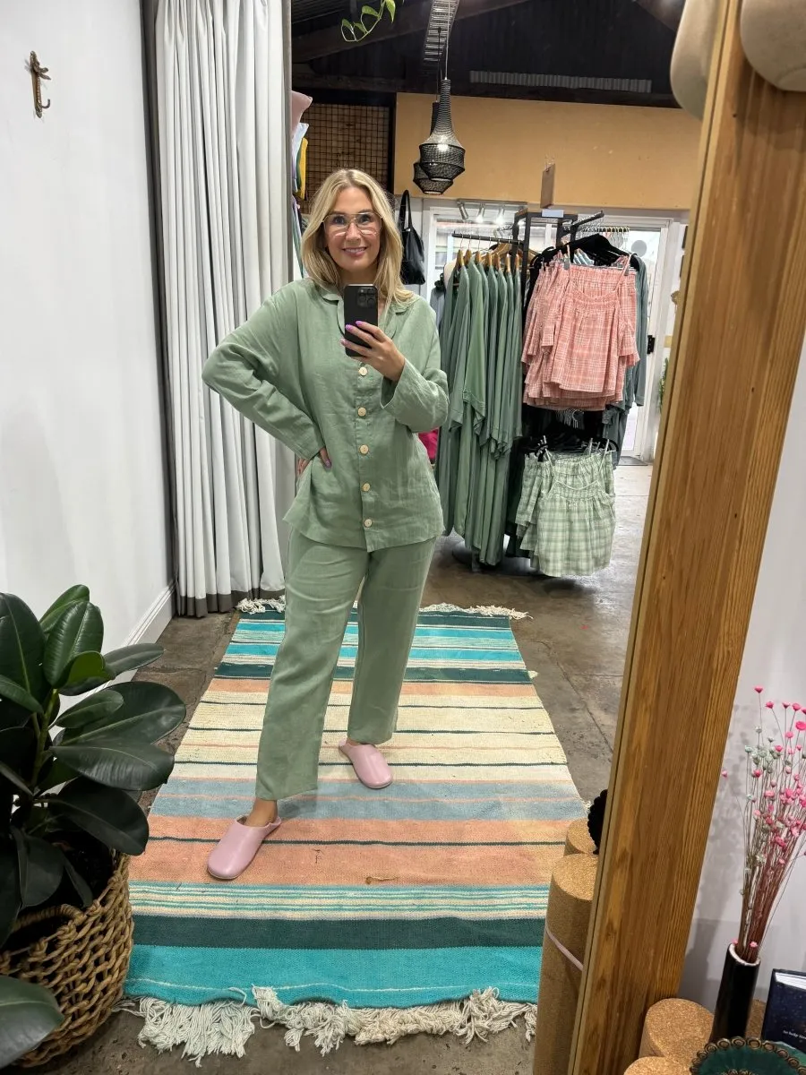 Linen Pyjama - Classic Set in Pistachio