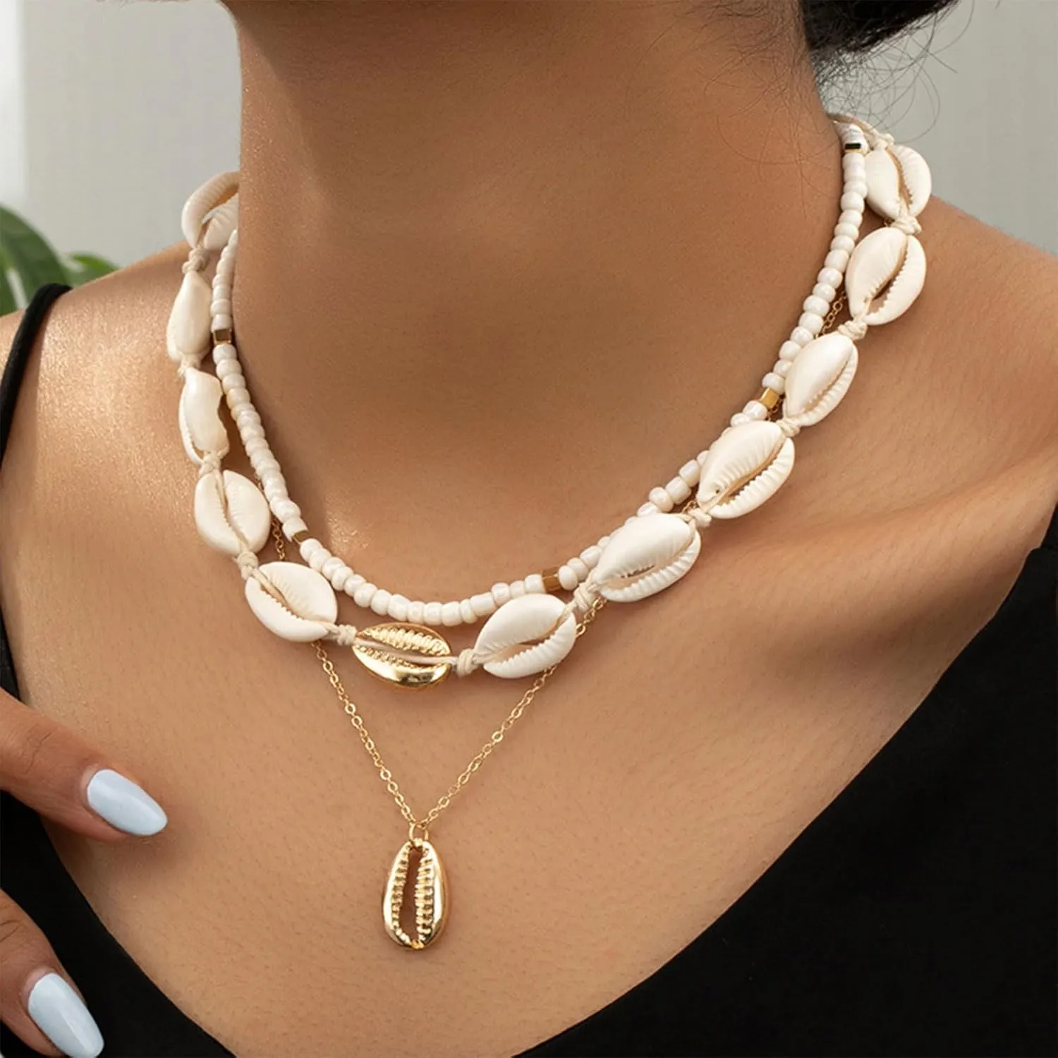 Starfish Necklace Gold Shell Necklace Seashell Necklaces for Women Ocean Necklaces Beach Vacation Essentials Summer Outfits Holiday Jewelry Trendy Beach Charms for Women 2025
