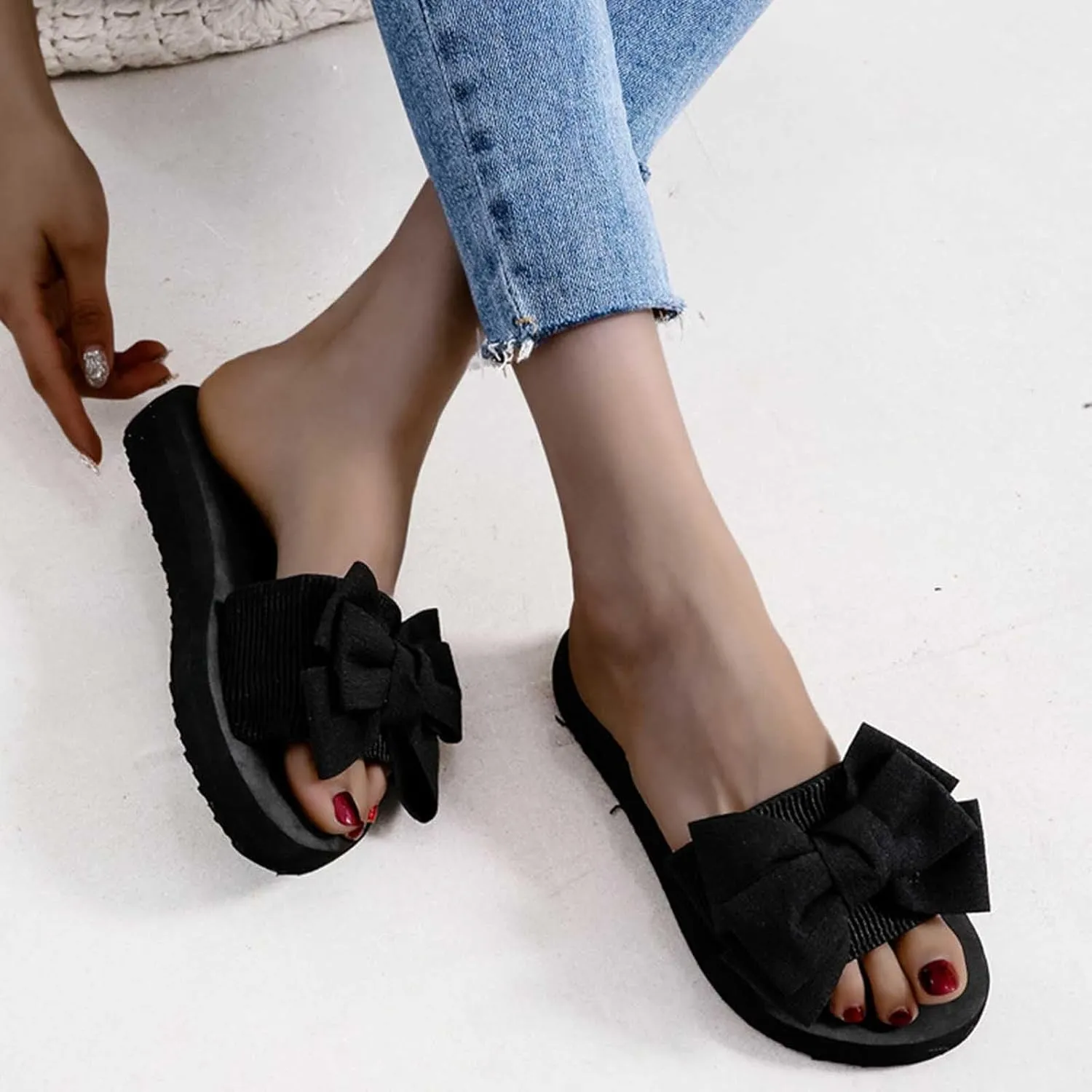 Womens Cute Bowknot Sandals Summer Slip on Lounge Slippers Comfort Flat Slides 2025 New Sandal Beach Shoes